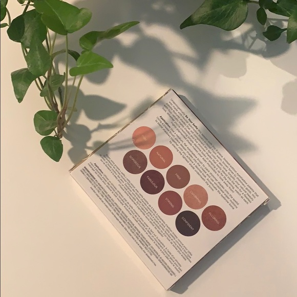 Pür be your selfie eyeshadow palette - Picture 2 of 2